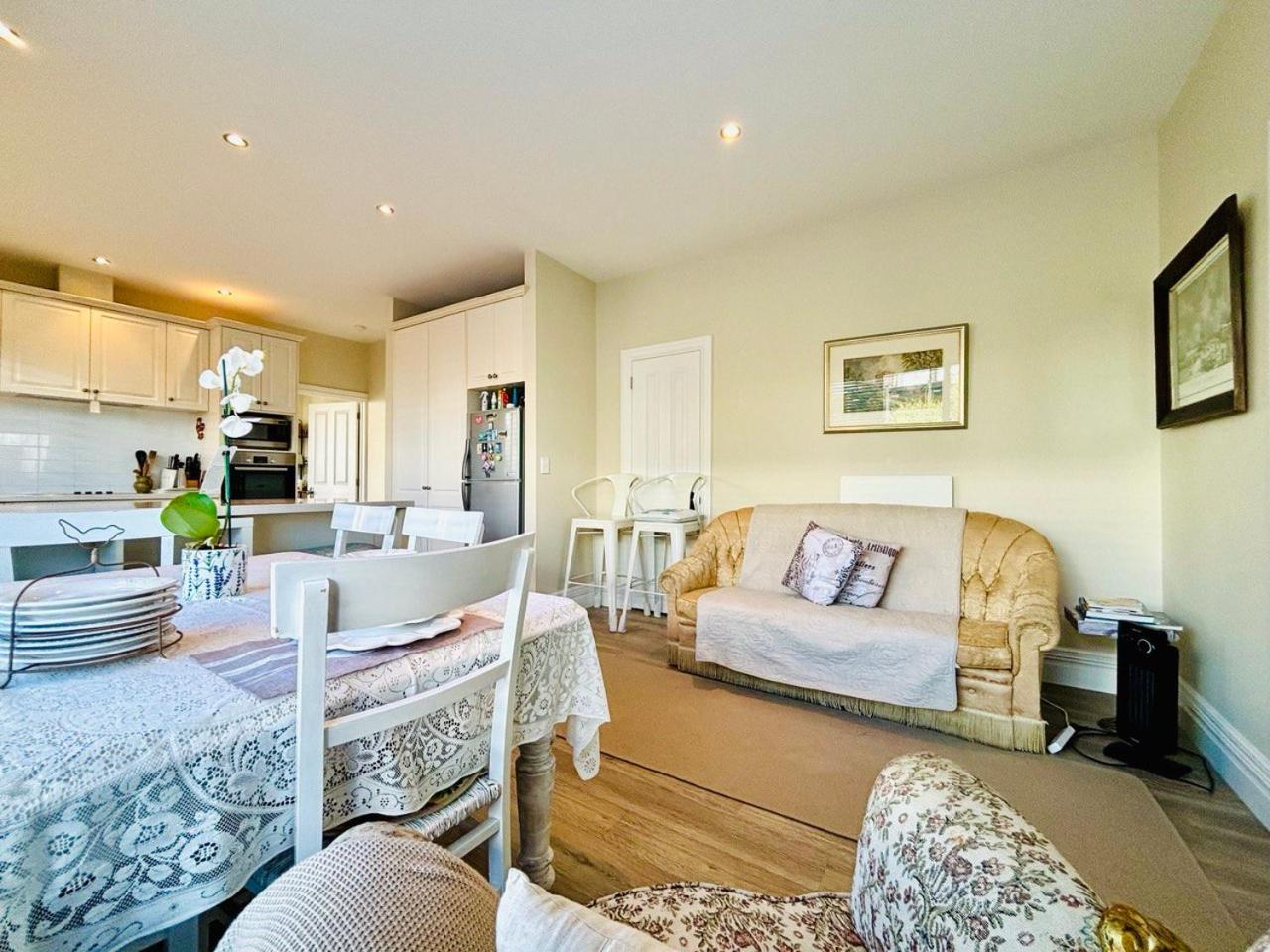 Papanui Paris Inspired Apartment Christchurch Dış mekan fotoğraf